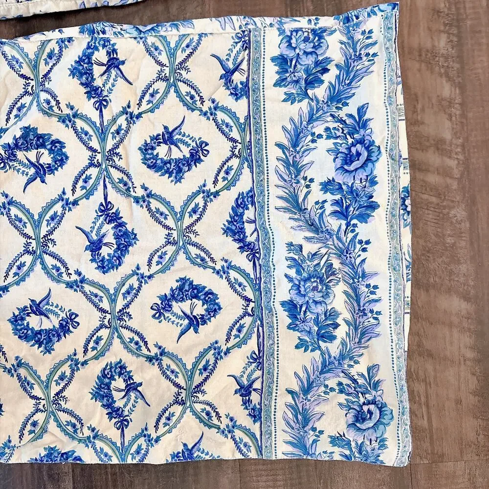 Vintage Reversible April Cornell Duvet Cover and Pillow Shams Set